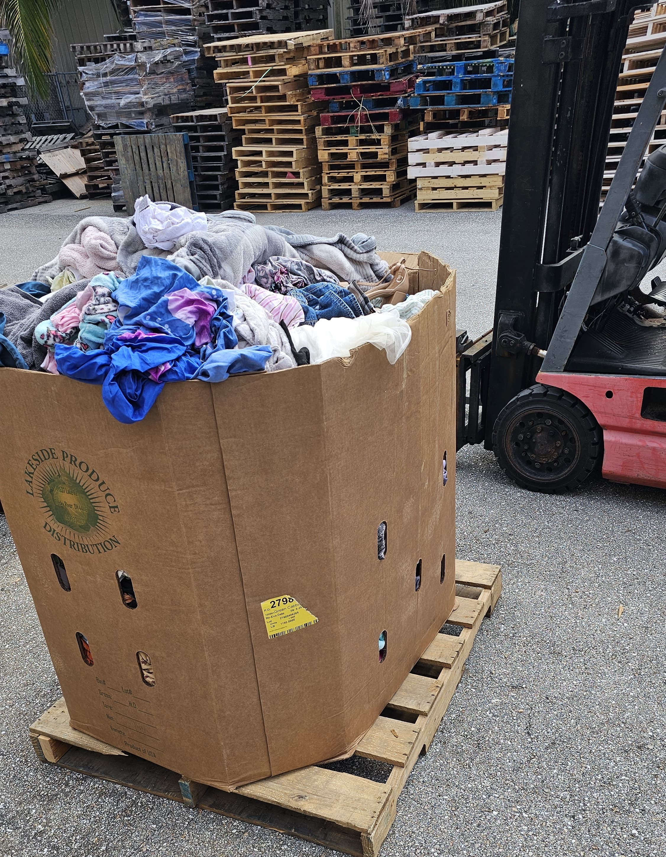 Second-Hand Clothes in 45 kg Bales